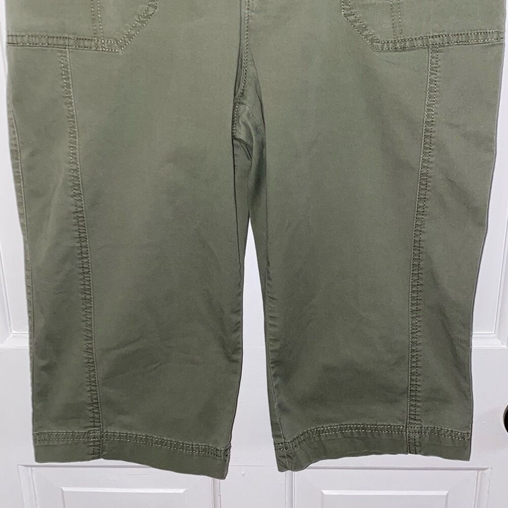 Lee Women's Olive Capris - Picture 3 of 12